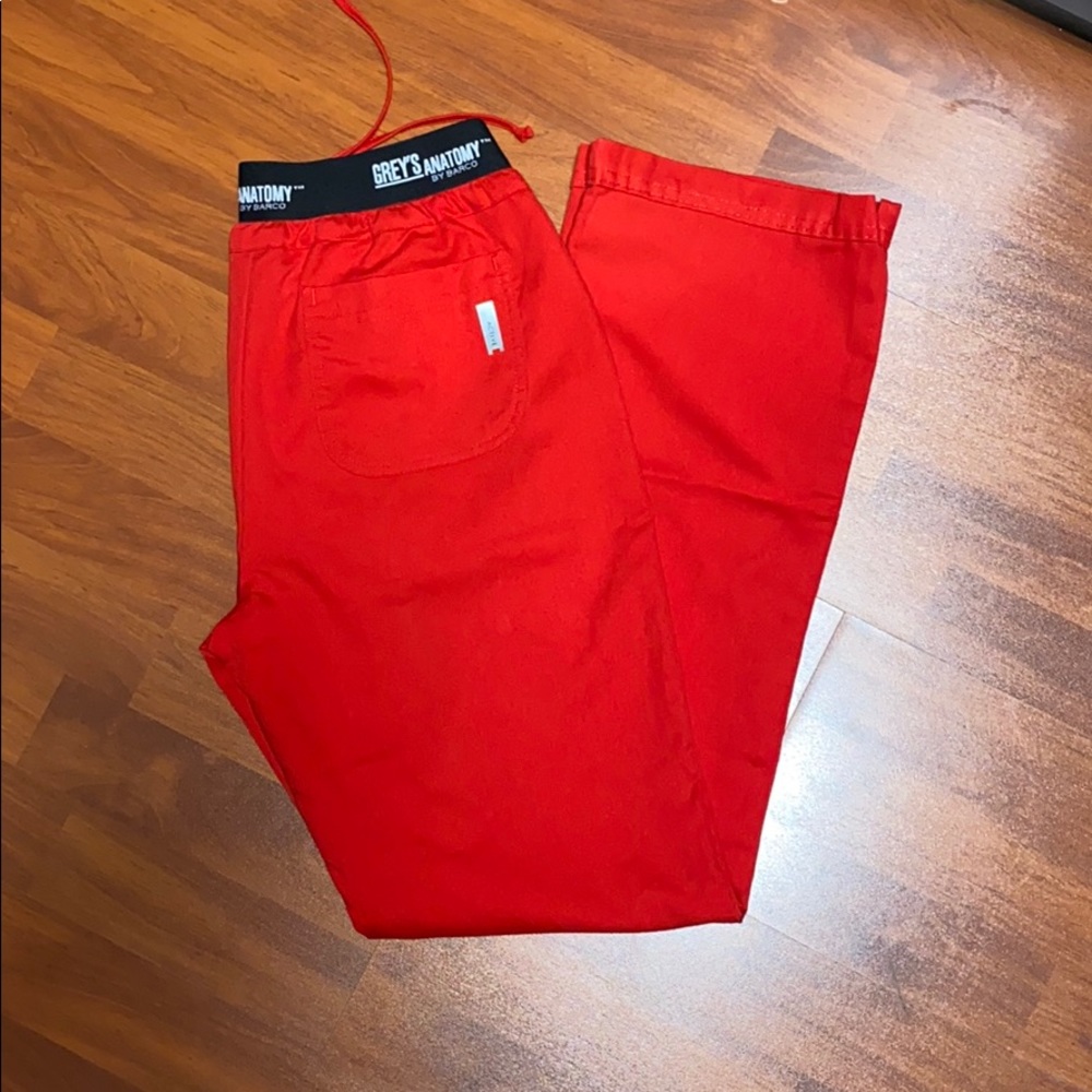 Greys anatomy red scrub pants size S.